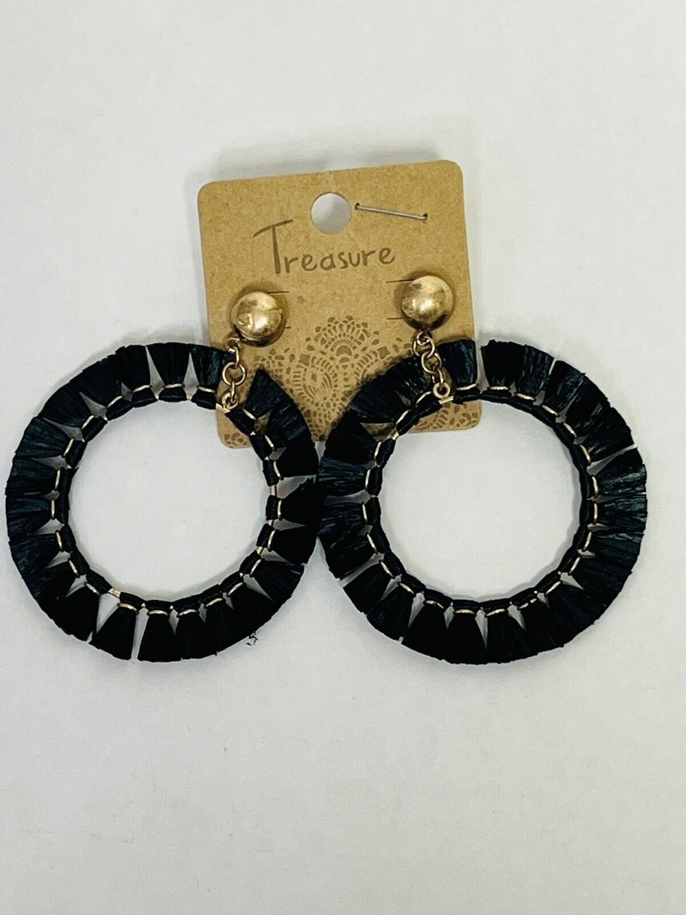 Treasure Black Earrings Hoop Goldtone Raffia Fan DFE0005